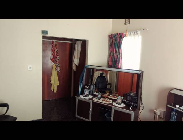 3 BEDROOM HOUSE FOR SALE IN VANDERBIJLPARK SE 6